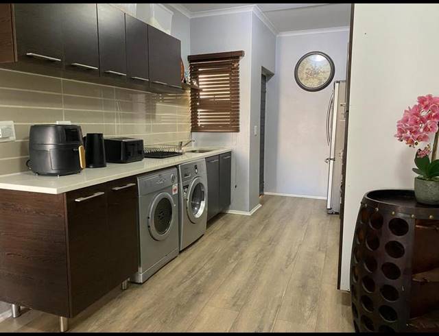 2 BEDROOM PROPERTY TO RENT IN NOORDWYK